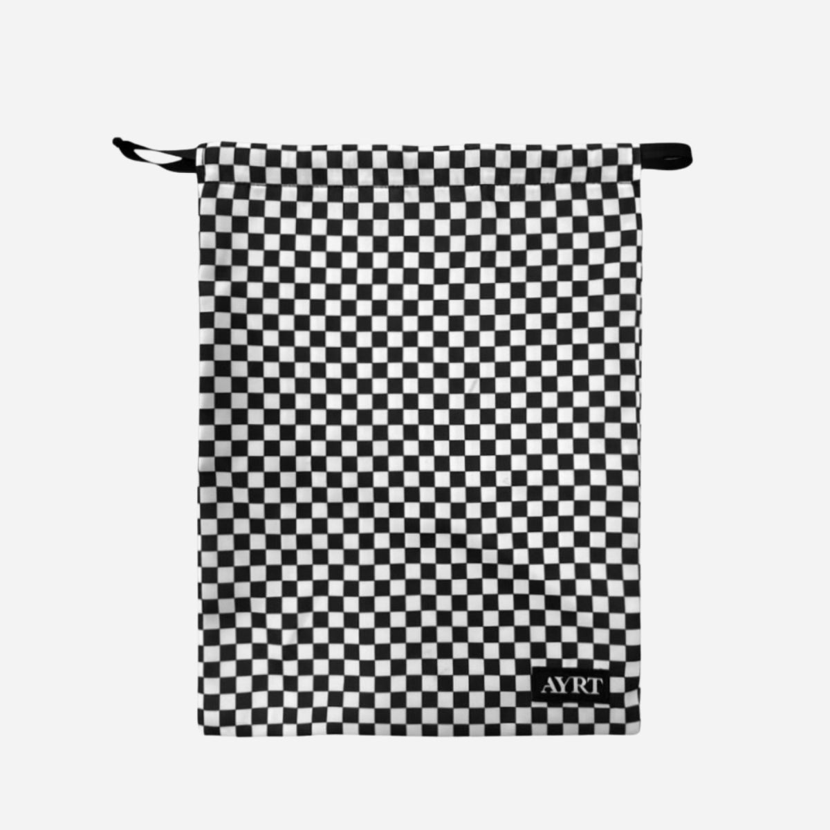 Travel drawstring bag in checkerboard pattern